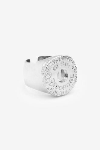 Anillo de latón chapado en plata Desir Man