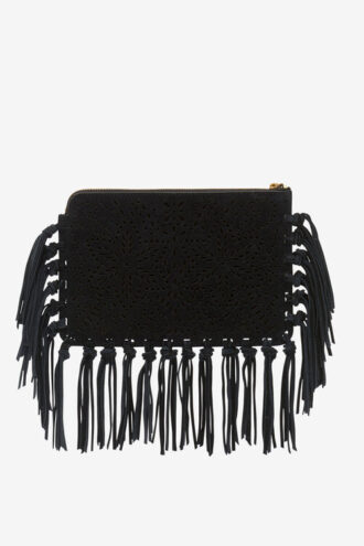 Bolso de mano plano con flecos de piel