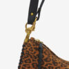 Bolso Oskan Soft Zip de piel de ante estampada Bolso Oskan Soft Zip de piel de ante estampada