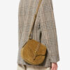 Bolso pequeño Altay de piel de becerro anteada