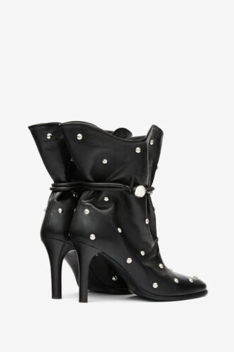Botas de piel con tachuelas Lolya