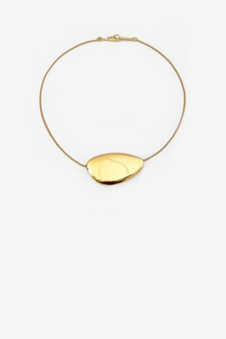 Collar Ella de latón con acabado dorado