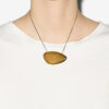 Collar Ella de latón con acabado dorado