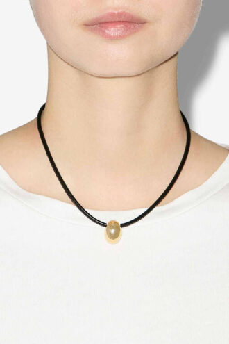 Nuevo collar Crescent con cuenta