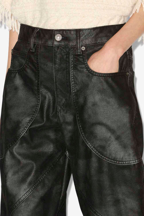 Pantalones de piel sintética Kelvina Pantalones de piel sintética Kelvina