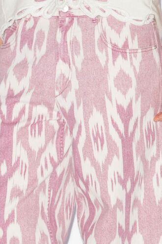 Pantalones vaqueros holgados Joanny con estampado Ikat Pantalones vaqueros holgados Joanny con estampado Ikat