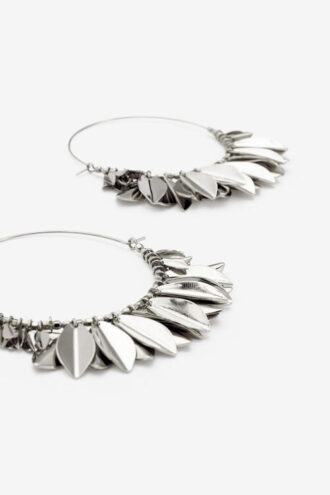 Pendientes de hoja brillante de metal