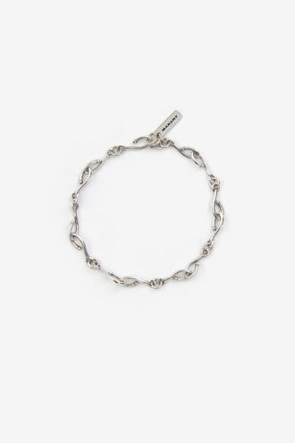 Pulsera de cadena Sachi en latón con acabado plateado