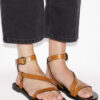 Sandalias planas de piel con tachuelas Jopee Sandalias planas de piel con tachuelas Jopee