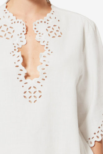 Top de algodón calado estilo túnica Shana Top de algodón calado estilo túnica Shana